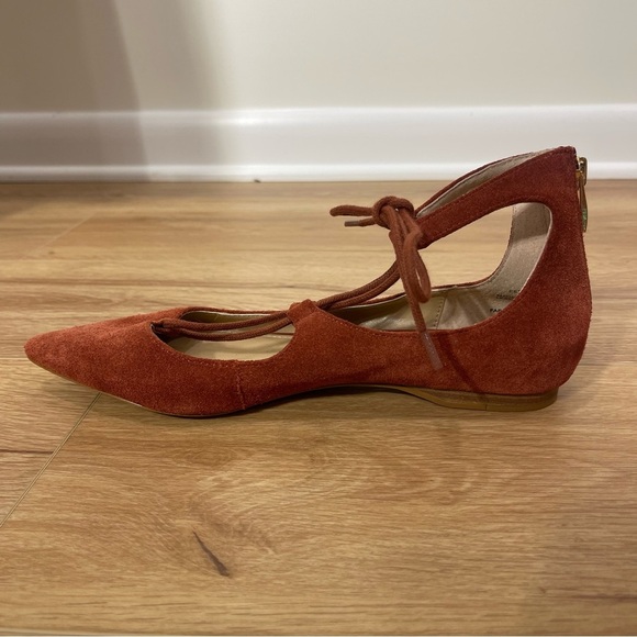 Saks Fifth Avenue Women's orange Rust Suede Lace Loafer s Flats Women’s Size 7 - Picture 3 of 6